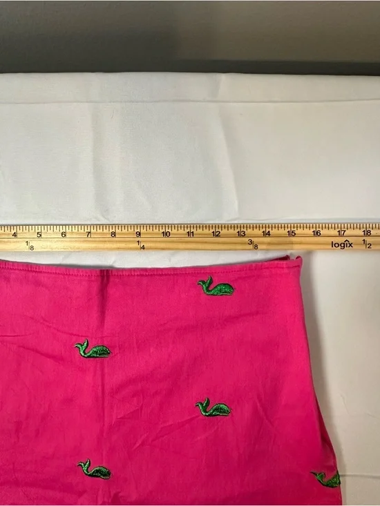 Vibrant Hot Pink Mini Skirt with Green Embroidered Motifs - Picture 2 of 7